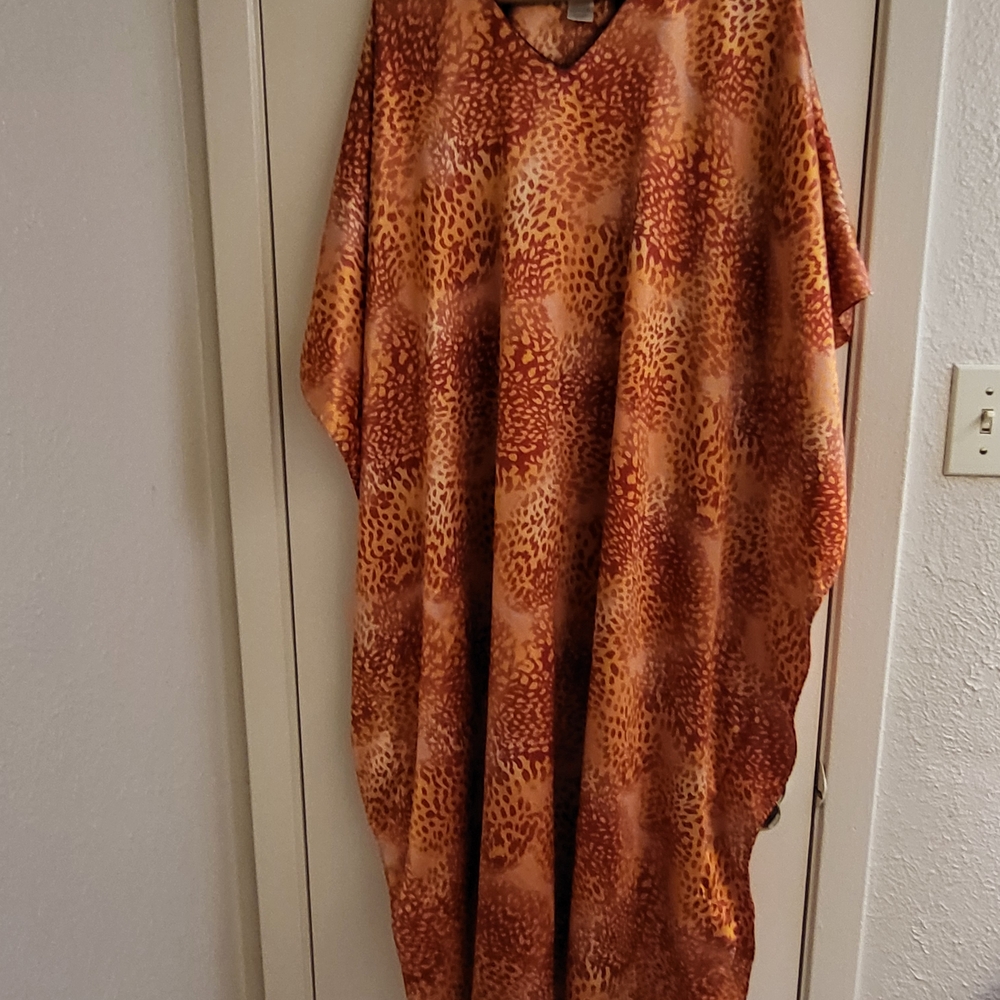 Elegant Orange Patterned Women's Robe - Picture 8 of 8